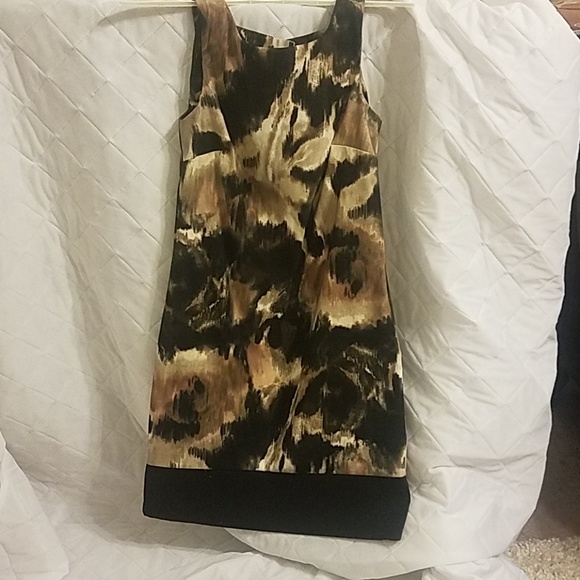 dress - Picture 2 of 4